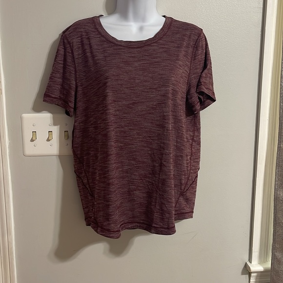 Lululemon shirt - Picture 2 of 3